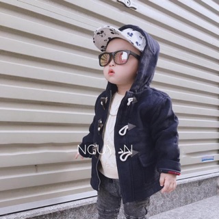 Áo khoác dạ khuy sừng dành cho bé