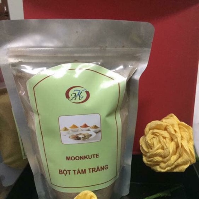 Bột tắm trắng thiên nhiên.