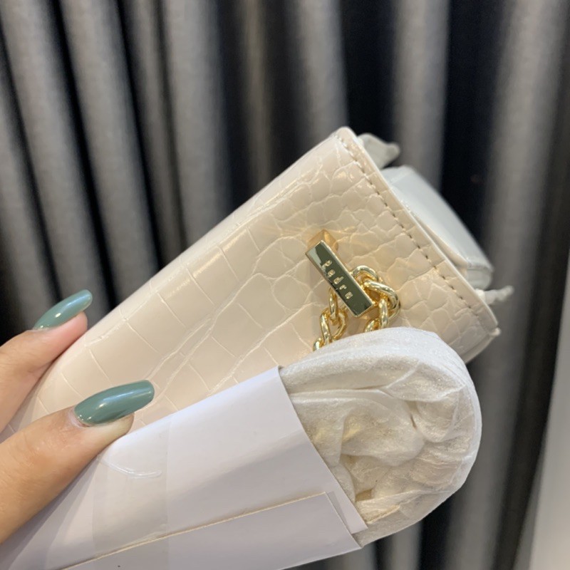 Túi chữ P dải đeo chéo