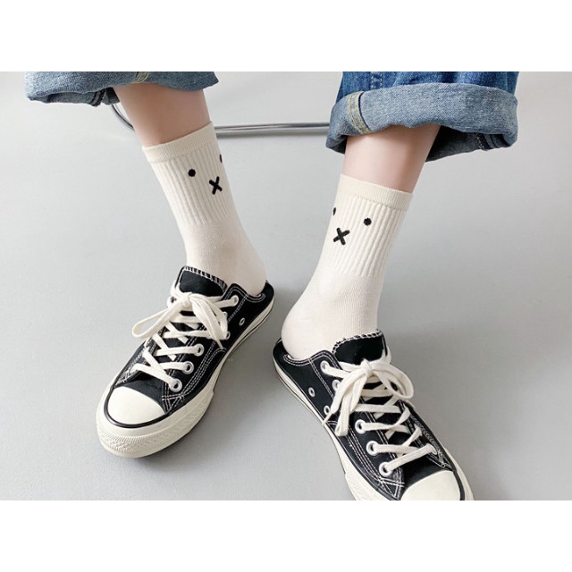 Vớ Mặt Cười cổ lửng style Hàn Quốc siêu dễ thương dành cho nữ.