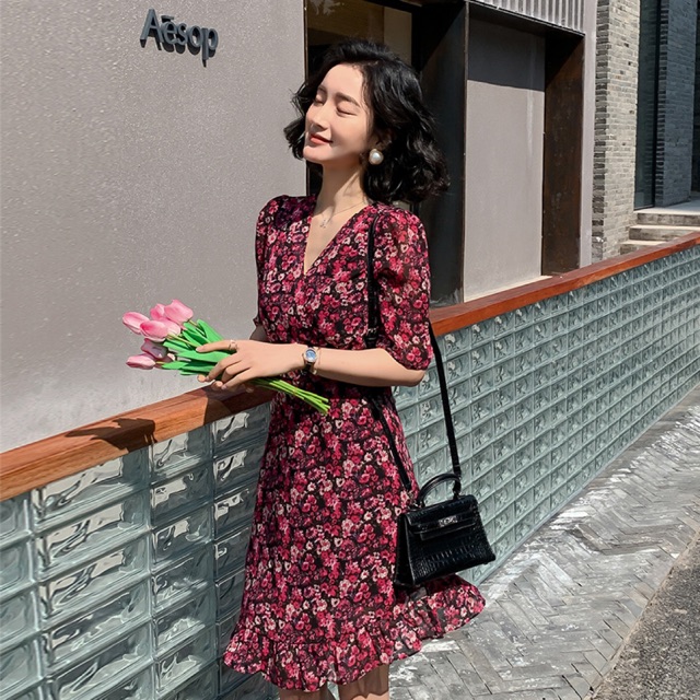 Đầm nữ thời trang phối hoa nhỏ duyên dáng, màu sắc thanh lịch, nữ tính NV0047