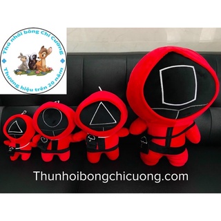 Gấu bông lính gác trong phim trò chơi con mực thương hiệu Thú nhồi Bông Chí Cường