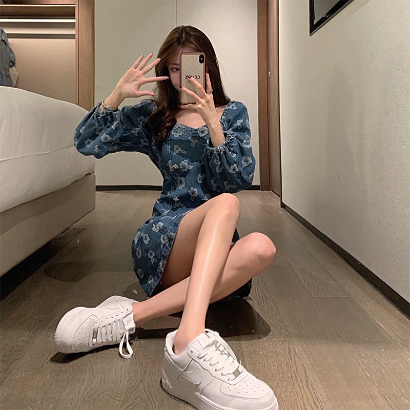 Đầm denim tay dài phồng ngọt ngào kiểu Pháp mới năm 2021