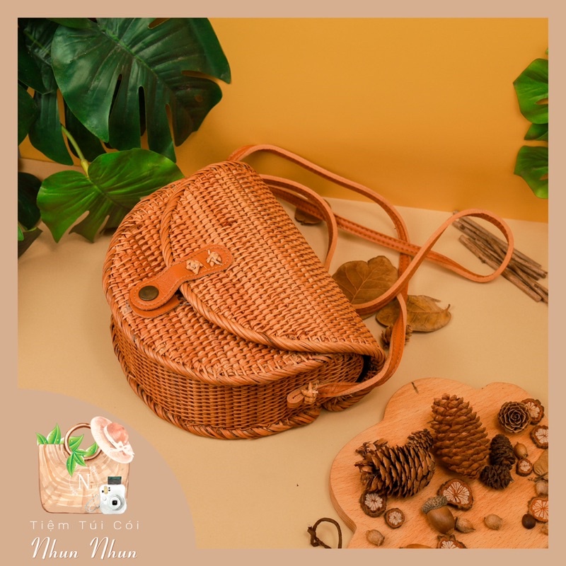 Túi mây tre bán nguyệt