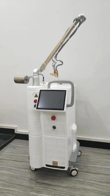 Máy laser co2 fractional điều trị trong spa