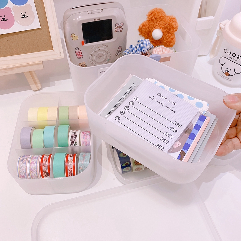 Hộp nhựa trong suốt đựng mỹ phẩm để bàn tiện dụng