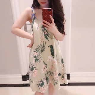 Váy ngủ hai dây dễ thương