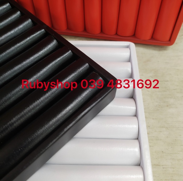 Khay da trưng bày cắm vòng, nhẫn,...