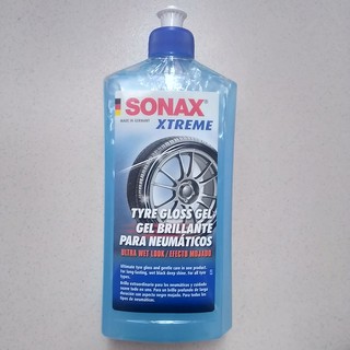 LÀM BÓNG VÀ KHÔI PHỤC MÀU ĐEN CHO VỎ XE Ô TÔ SONAX 235241, 500ml (Tyre Gloss Gel 235241, 500ml)
