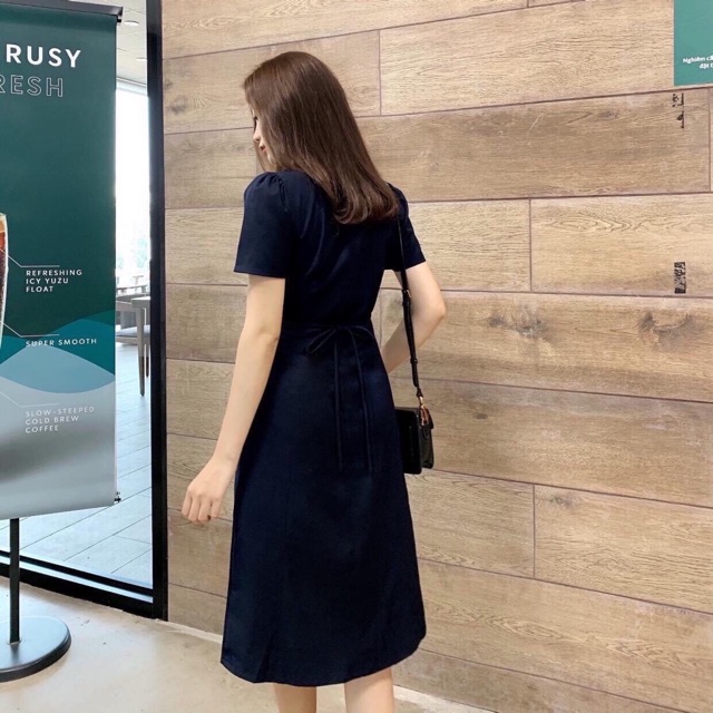 Đầm váy cổ v nút dừa 2 màu