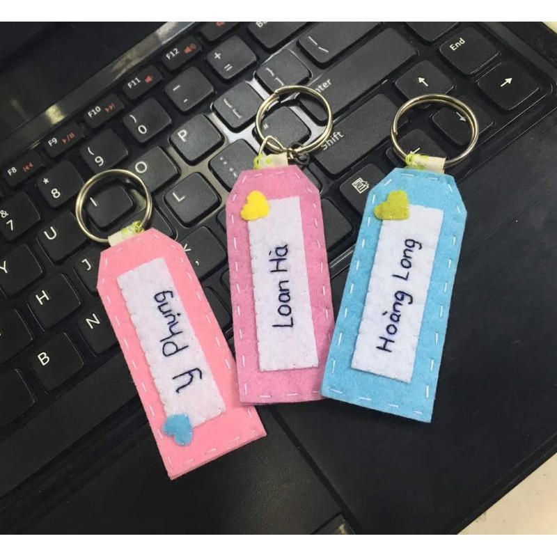 Name tag thêu tên theo yêu cầu vải nỉ