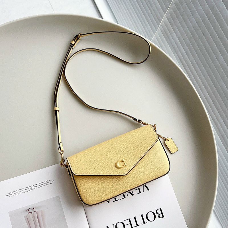 Túi Coach Wyn Crossbody 2 in 1