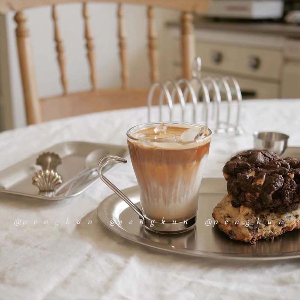 Cốc Uống Nước Bằng Thép Không Gỉ Chịu Nhiệt Có Tay Cầm Bằng Kim Loại Phong Cách Mỹ