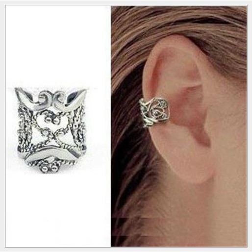 Hoa tai kẹp vành một bên - Kiểu cá tính