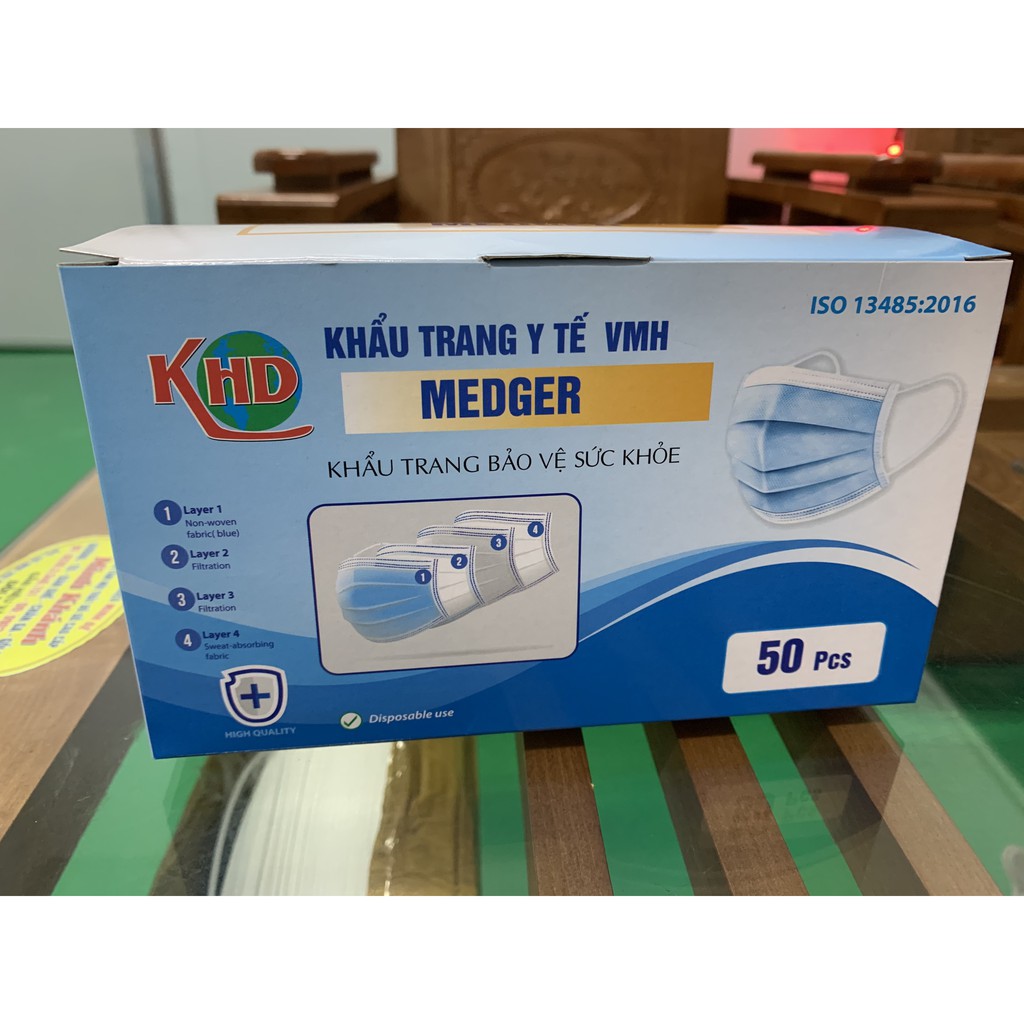 HỘP 50 KHẨU TRANG Y TẾ THAN HOẠT TÍNH 4 LỚP VMH