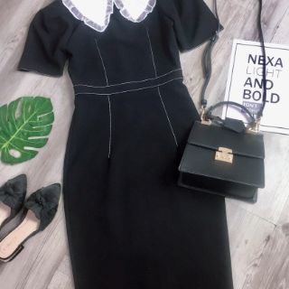 Váy cổ ren tiểu thư