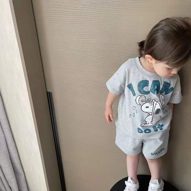 Bộ áo thun tay ngắn phối quần dài in hoạt hình kiểu Hàn Quốc thời trang mùa hè cho bé 2022
