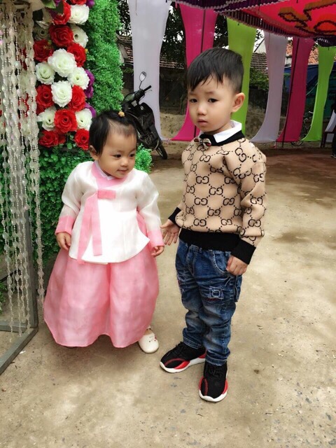 Hanbok cho bé ảnh thật sushi shop  kèm bờm dây treo