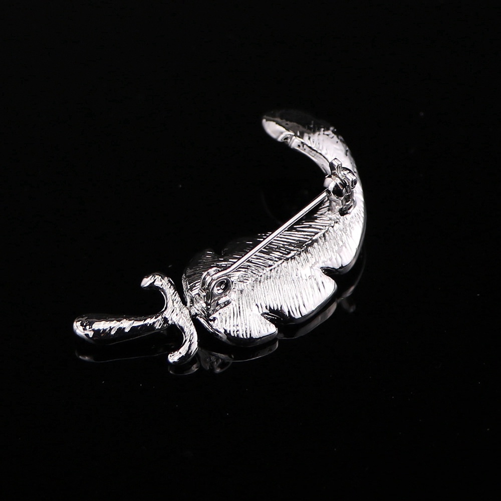 Trâm cài áo EFAN hình lông vũ đính đá phong cách thời trang Hàn Quốc