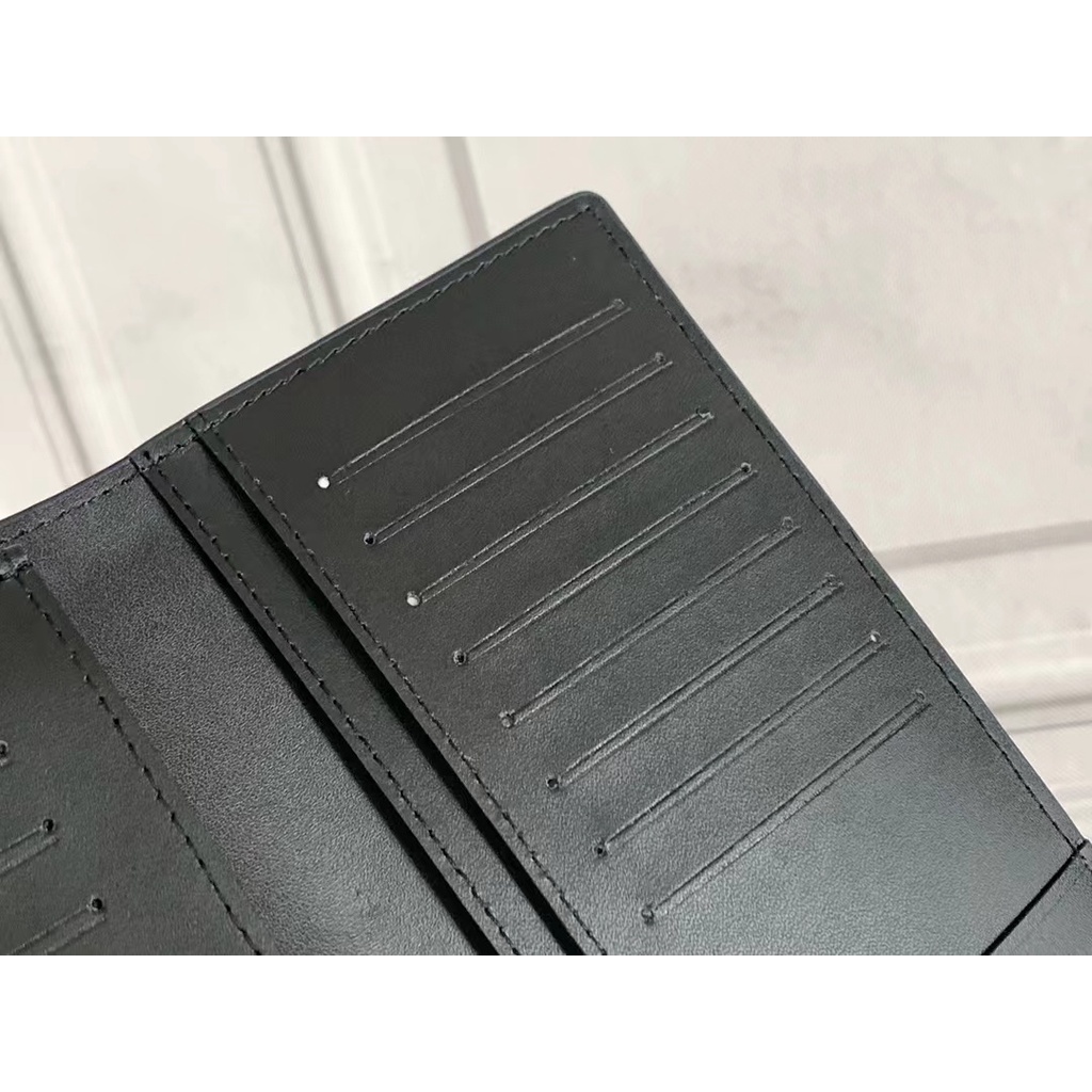 Louis VuittonLV's New Long Wallet62665