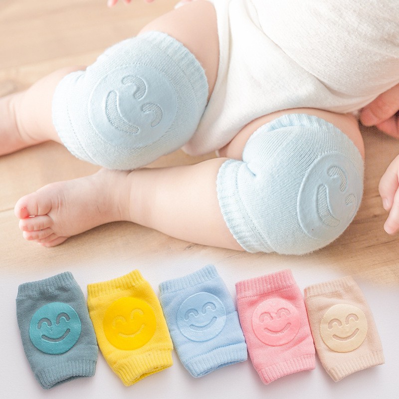 Miếng Đệm Bảo Vệ Đầu Gối Bằng Cotton Mềm Thoáng Khí In Hình Mặt Cười Cho Bé Tập Bò