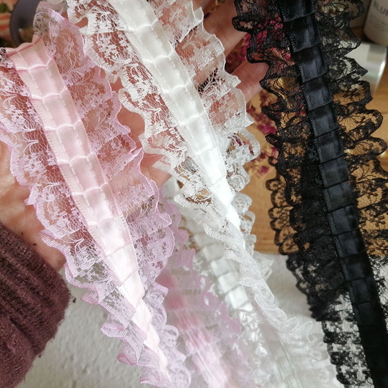 Dây ruy băng ren xếp ly rộng 4.5cm màu trắng/ đen dùng trang trí quần áo búp bê