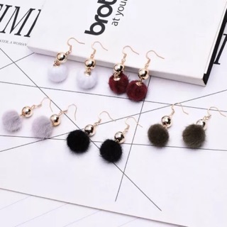 Bông tai cục gòn lông thỏ