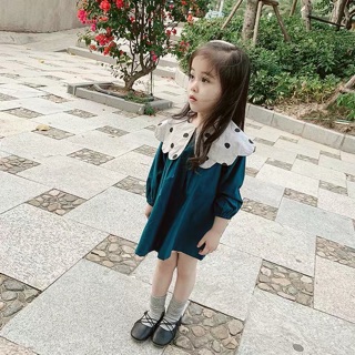 Đầm cổ sen chấm bi