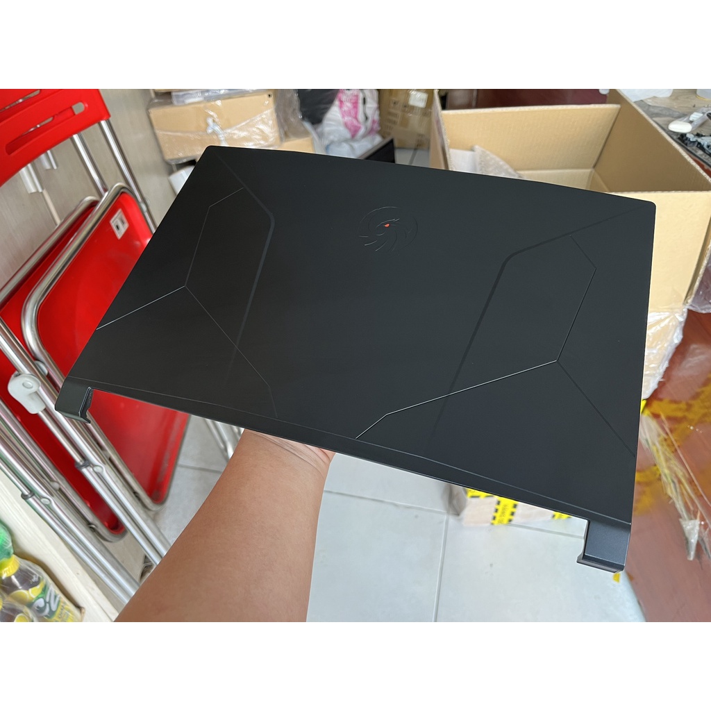 Vỏ MSI Gaming Bravo 15 B5DD Chinh Hãng