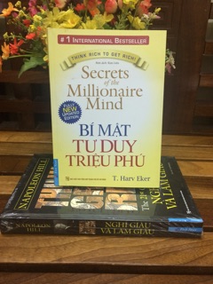 Combo 2 cuốn sách về bài học kinh doanh