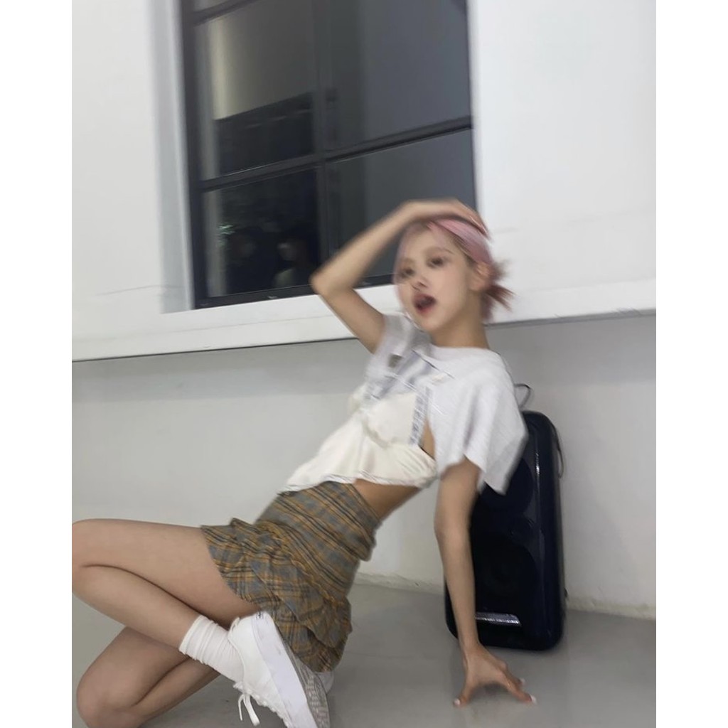 Rose blackpink Bộ áo thun tay ngắn + chân váy kiểu đuôi cá họa tiết kẻ sọc caro thời trang dành cho nữ