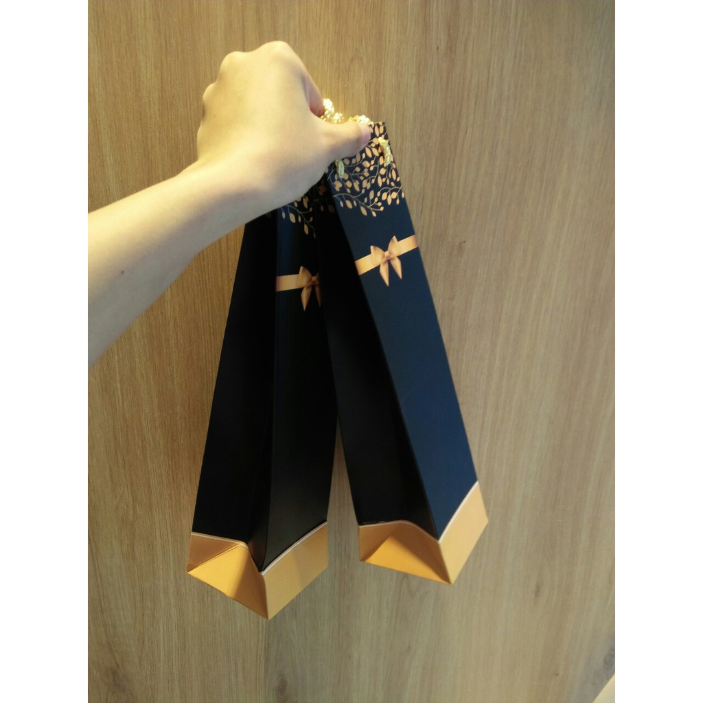 JG GIÁ SỈ_ Túi giấy đựng rượu vang (số 26) size 32.5x8x8cm | BigBuy360 - bigbuy360.vn