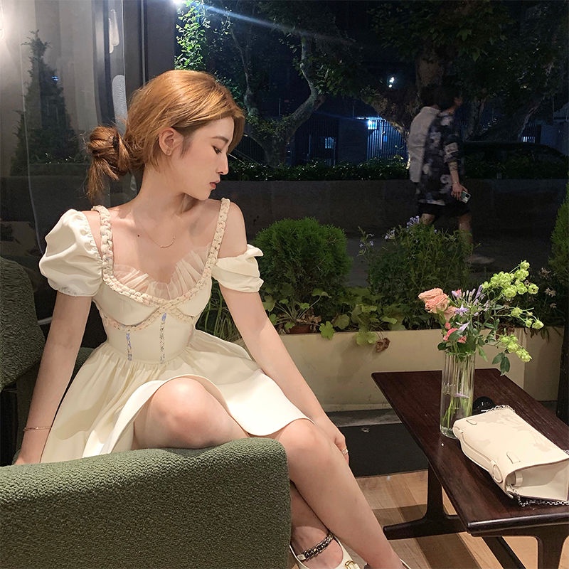 Đầm Công Chúa Hai Dây Ngắn Mỏng Nhẹ Thiết Kế Mới 2021 Cho Nữ