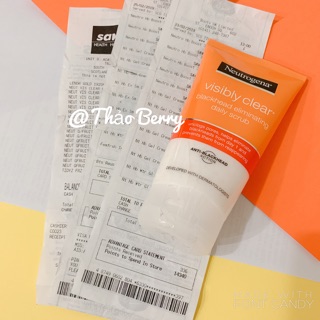 Sữa rửa mặt Neutrogena visible clear blackhead eliminating daily scrub giảm lỗ chân lông mụn đầu đen 150 mil