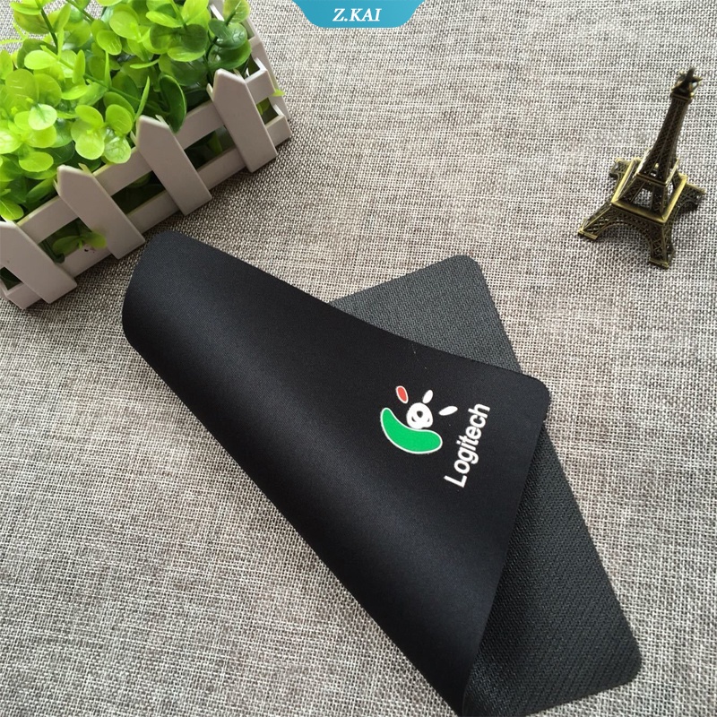 Miếng lót chuột chơi game Logitech mới thân thiện với môi trường dành cho văn phòng