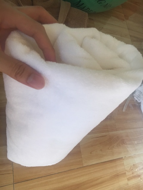 Khăn tắm trắng khách sạn cao cấp 500 gram 70x140 cm siêu dày (Hàng xưởng đẹp)