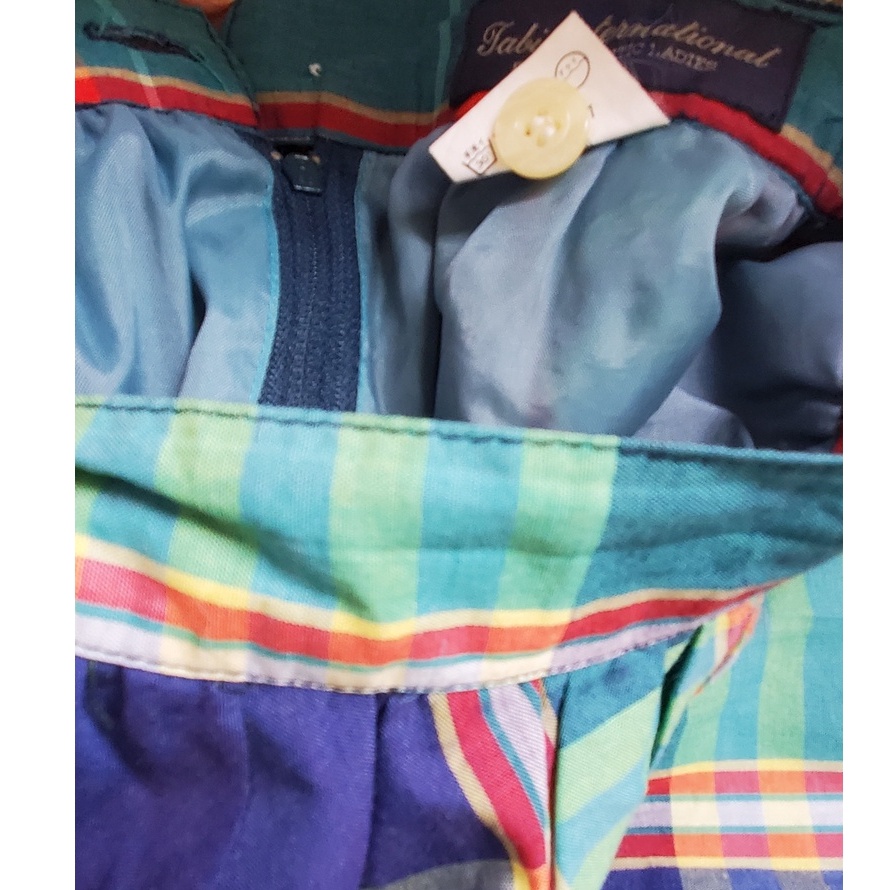 CHÂN VÁY XÔ NHẬT 2HAND DÁNG SUÔNG DÀI CARO MÀU SẮC , có lót 2 lớp, có dây khóa kéo