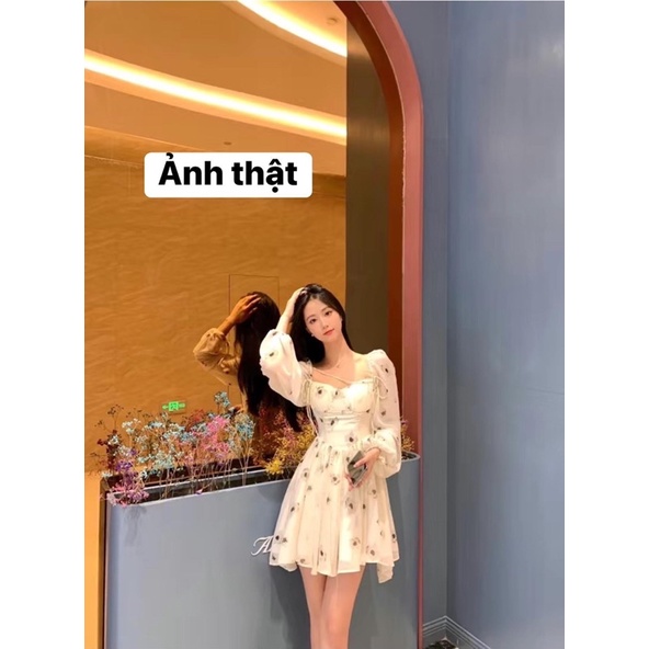 Váy trắng kem hoa nhí