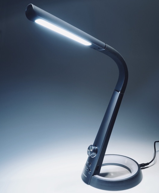 Đèn bàn Led cảm ứng Tiross TS1814