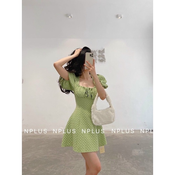 ĐẦM XỐP XANH CỔ VUÔNG CUT OUT LƯNG XẾP NGỰC