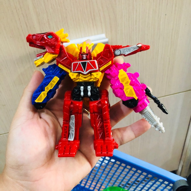 Đồ chơi Mô hình siêu nhân kamen rider size candytoy