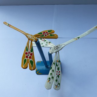 Hộp Quà Chuồn Tre HCT5 – Set 2 Chuồn Chuồn Có Đế, Màu Ngẫu Nhiên, Quà Tặng Decor Bàn Làm Việc