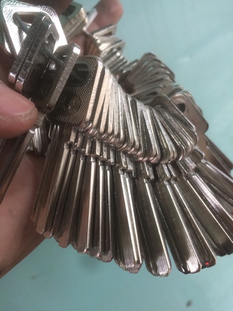 Ruột ( tim ) khoá tay gạt 7cm gồm 25 chìa phụ