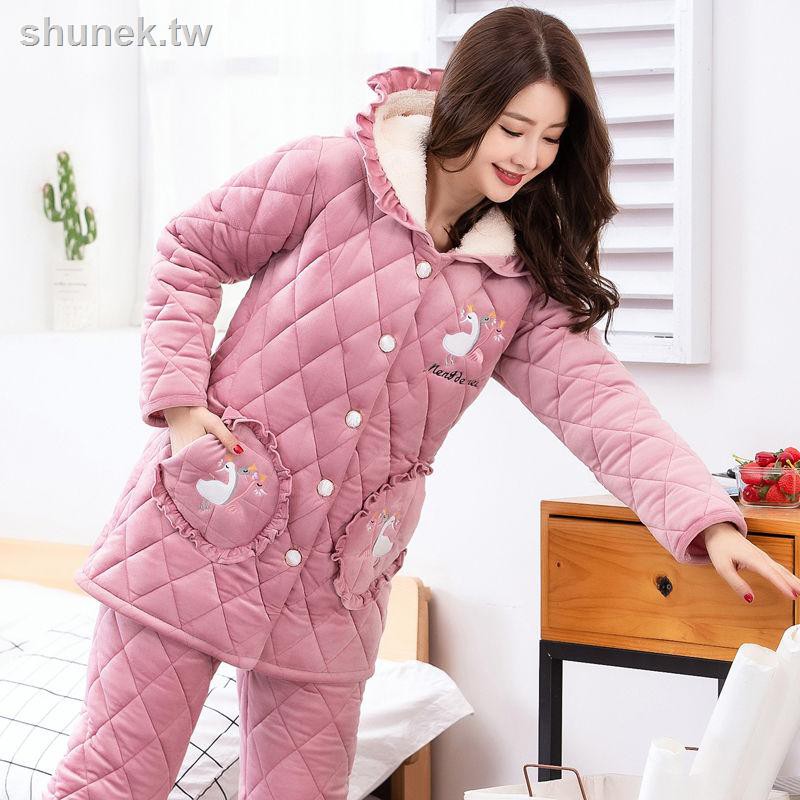 Bộ Đồ Ngủ Dáng Dài Bằng Nhung Ba Lớp Thời Trang Mùa Đông Ấm Áp Dành Cho Nữ | BigBuy360 - bigbuy360.vn