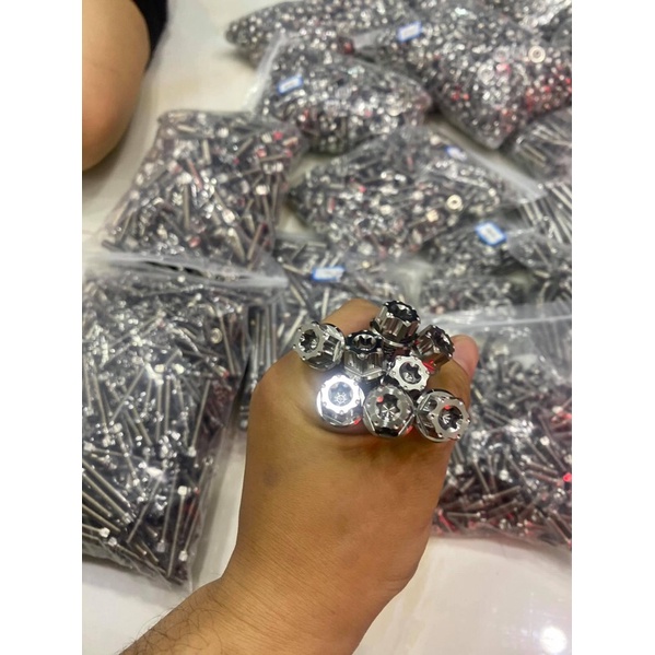 Ốc titan salaya 8ly