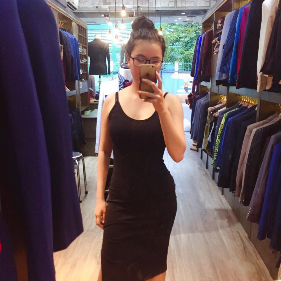 195X - Đầm ôm body 2 dây xẻ sườn trái