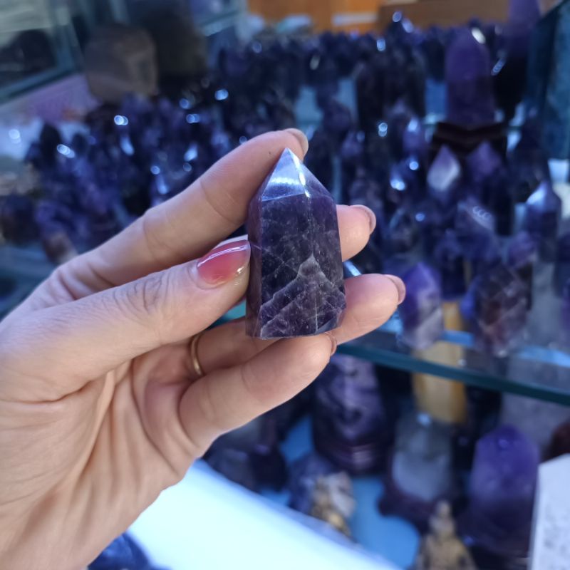 Trụ đá tím thô thanh tẩy năng lượng, chơi tarot phong thủy thu hút may mắn