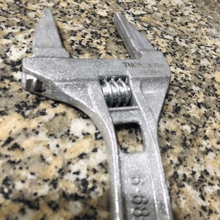 Mỏ lết vặn ống nước 6 - 68mm