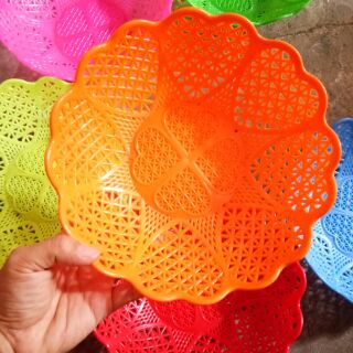 Rổ tim đan mây bằng nhựa có 2 cỡ