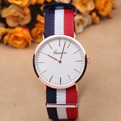 Đồng hồ nam nữ dây vải 3 sọc thời trang | BigBuy360 - bigbuy360.vn